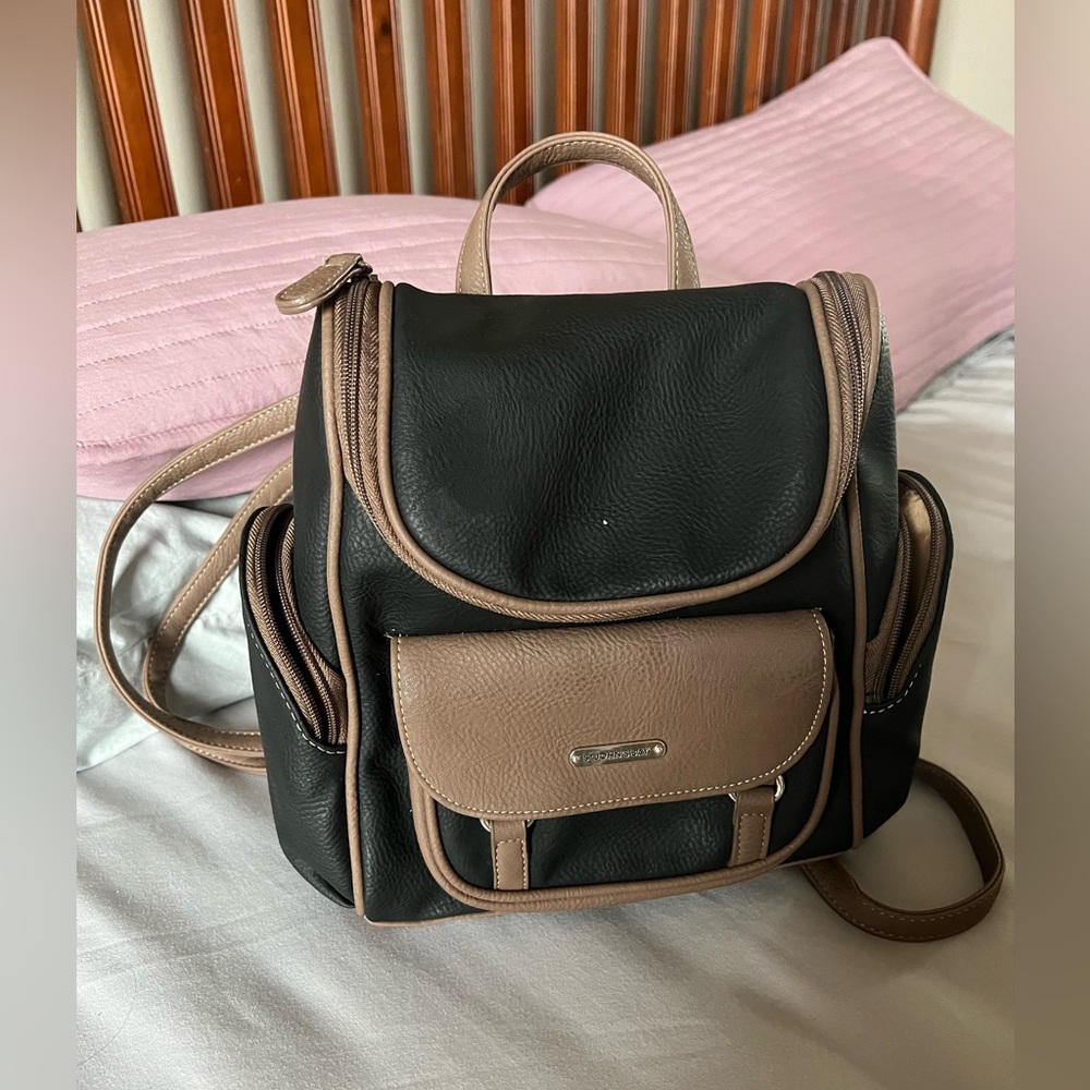 brand new back pack perfect for every day